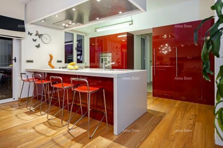 House Rovinj, Beautiful Villa with Pool