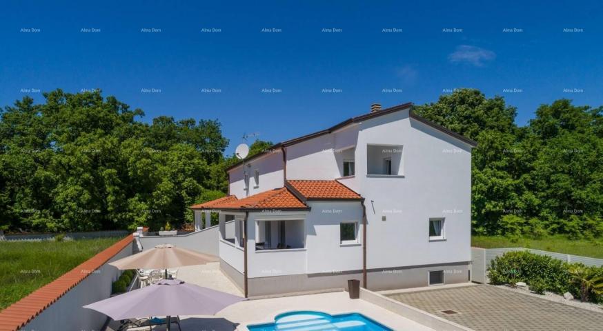 House Twin villa with a pool – surroundings of Poreč