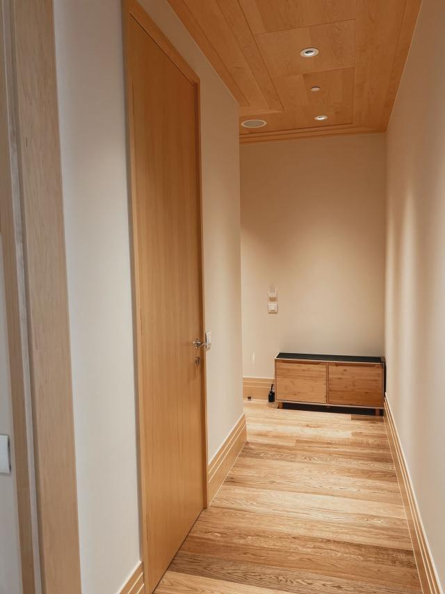 Luksuzan jednosoban apartman 80m² u prvoj liniji mora – Regent, Porto Montenegro, Tivat