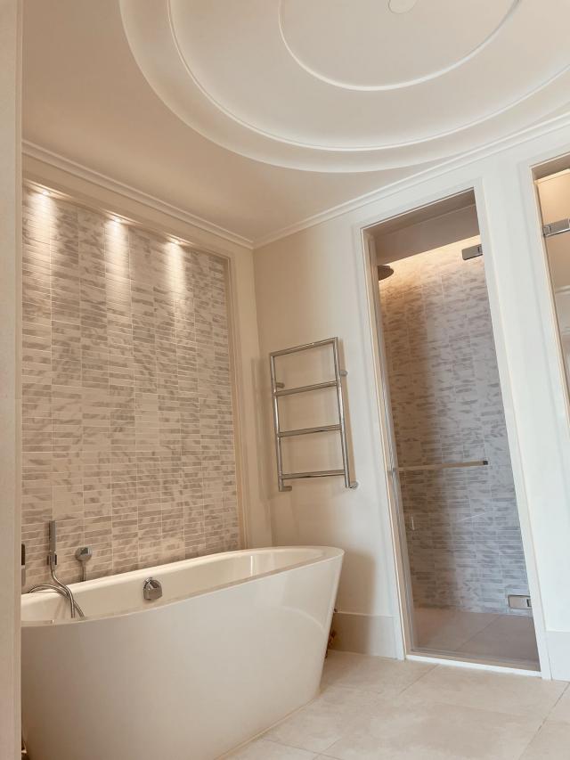 Luksuzan jednosoban apartman 80m² u prvoj liniji mora – Regent, Porto Montenegro, Tivat