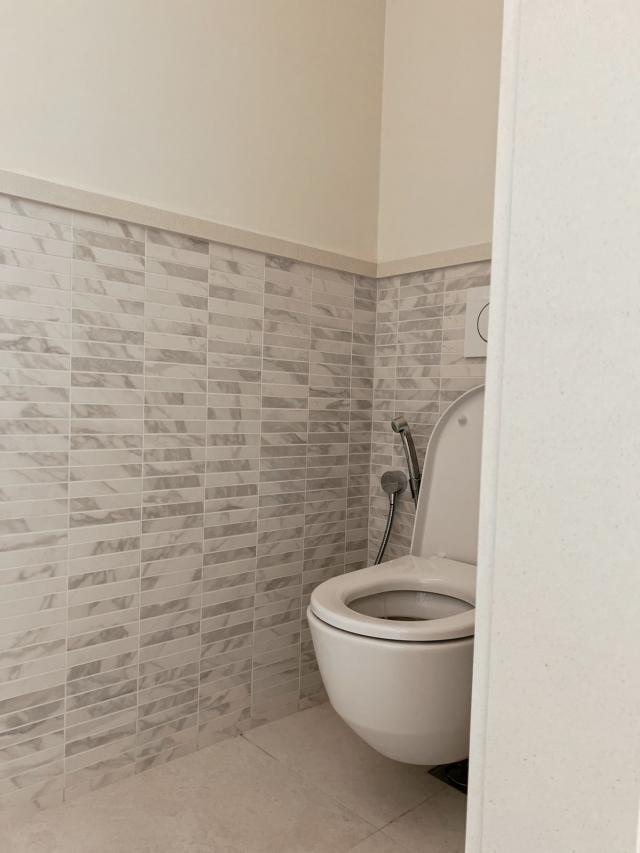 Luksuzan jednosoban apartman 80m² u prvoj liniji mora – Regent, Porto Montenegro, Tivat