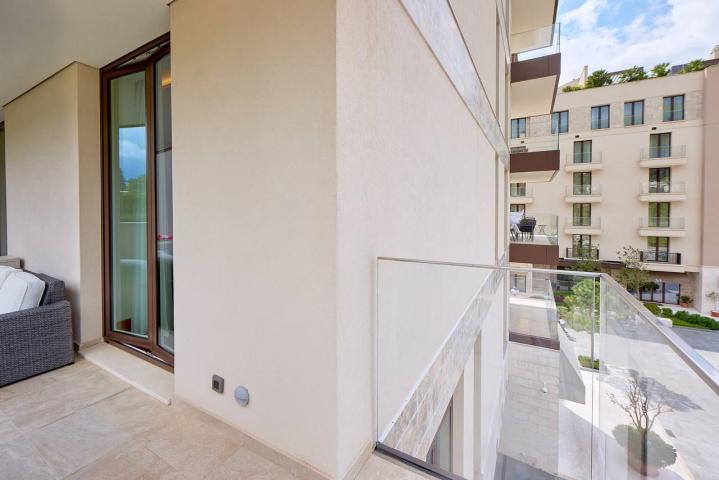 Luksuzan dvosoban stan 152m2– Elena, Porto Montenegro, Tivat