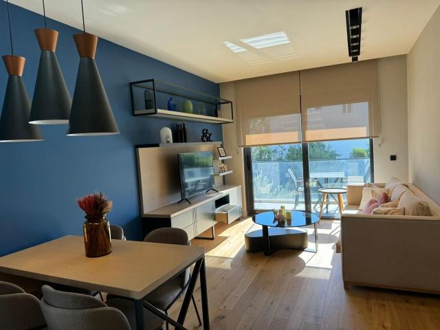 Prelep jednosoban 46m² stan na 50 metara od mora – Seljanovo, Tivat