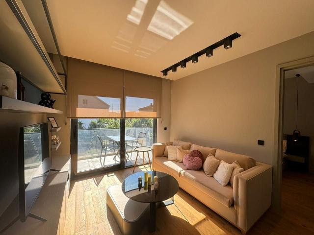 Prelep jednosoban 46m² stan na 50 metara od mora – Seljanovo, Tivat