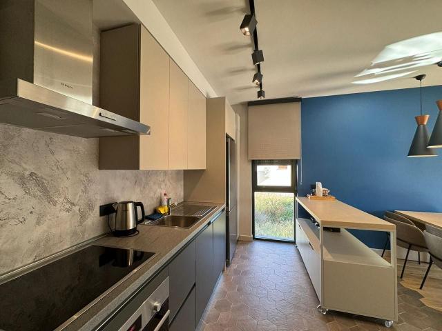 Prelep jednosoban 46m² stan na 50 metara od mora – Seljanovo, Tivat