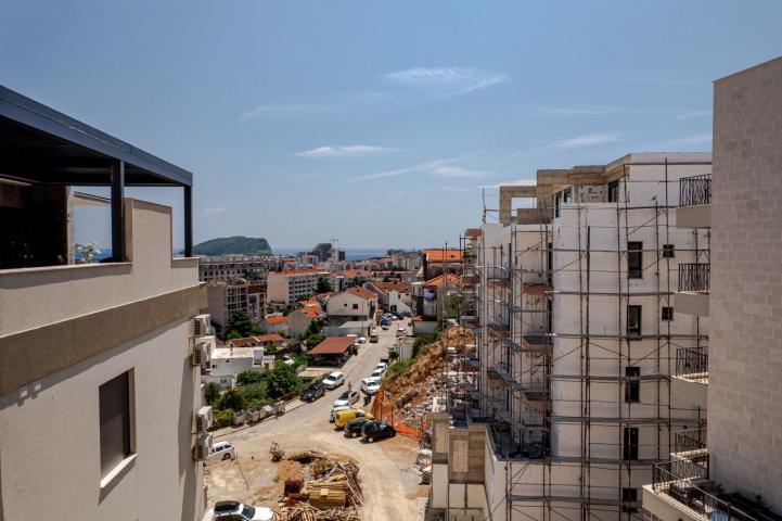 NOV JEDNOSOBAN STAN 46,6m² U NOVOM STAMBENOM KOMPLEKSU – DUBOVICA, BUDVA | MODERNI STANOVI SA BAZENO