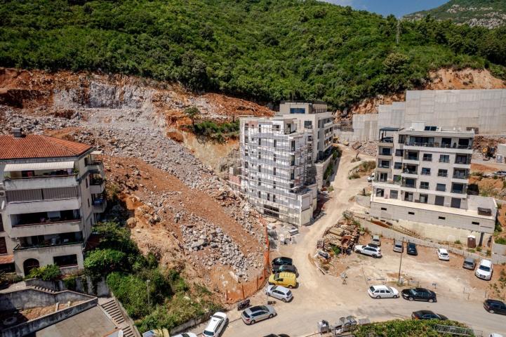 NOV PENTHOUSE TROSOBAN STAN 174.91m² U NOVOM STAMBENOM KOMPLEKSU – DUBOVICA, BUDVA | MODERNI STANOVI