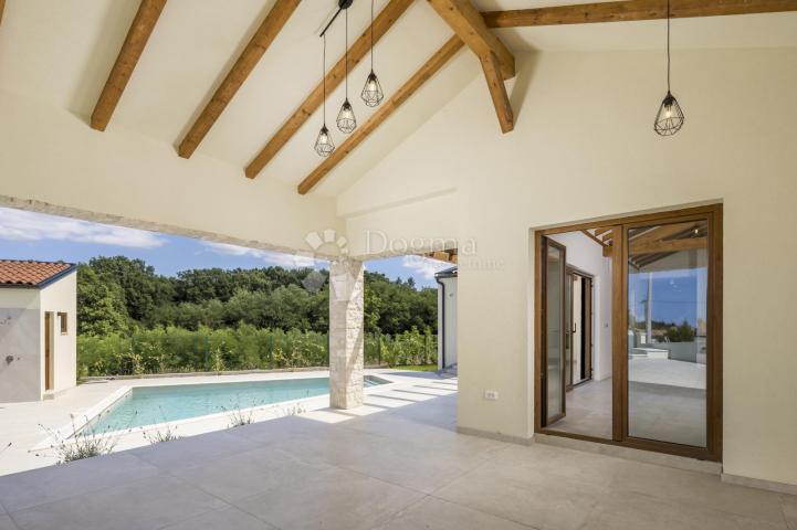 BEAUTIFUL FAMILY HOUSE WITH POOL IN CENTRAL ISTRIA