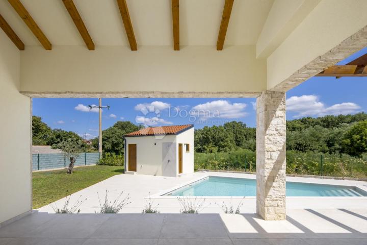 BEAUTIFUL FAMILY HOUSE WITH POOL IN CENTRAL ISTRIA