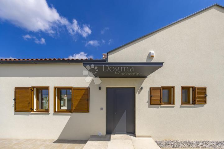 BEAUTIFUL FAMILY HOUSE WITH POOL IN CENTRAL ISTRIA