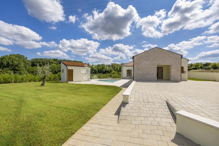 BEAUTIFUL FAMILY HOUSE WITH POOL IN CENTRAL ISTRIA