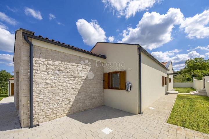 BEAUTIFUL FAMILY HOUSE WITH POOL IN CENTRAL ISTRIA