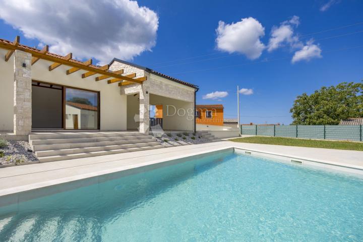 BEAUTIFUL FAMILY HOUSE WITH POOL IN CENTRAL ISTRIA
