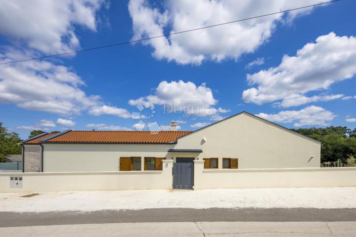 BEAUTIFUL FAMILY HOUSE WITH POOL IN CENTRAL ISTRIA