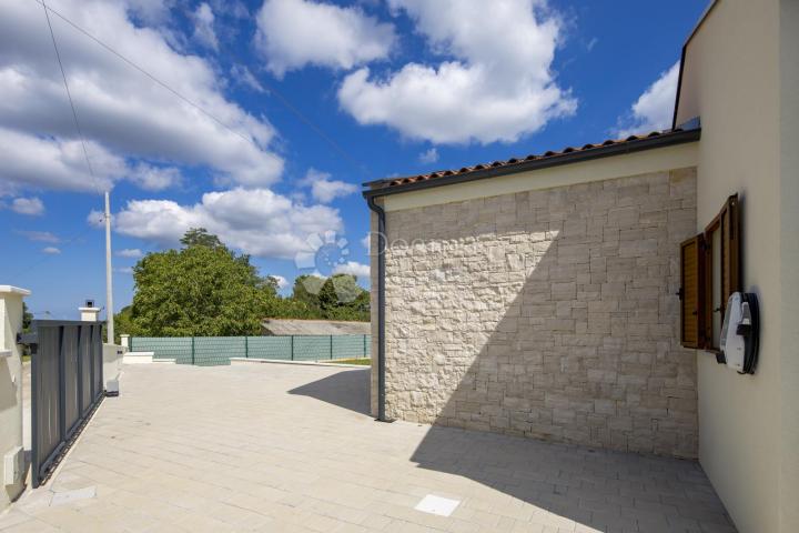 BEAUTIFUL FAMILY HOUSE WITH POOL IN CENTRAL ISTRIA