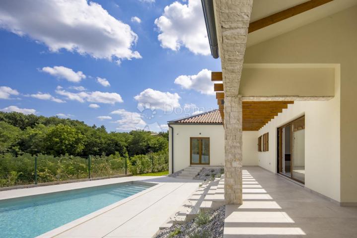 BEAUTIFUL FAMILY HOUSE WITH POOL IN CENTRAL ISTRIA