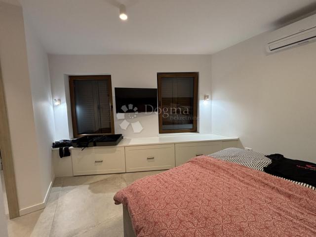 BEAUTIFUL FAMILY HOUSE WITH POOL IN CENTRAL ISTRIA