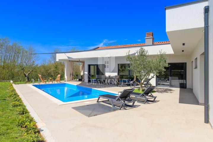 STOP! Newly built modern villa near Rovinj!