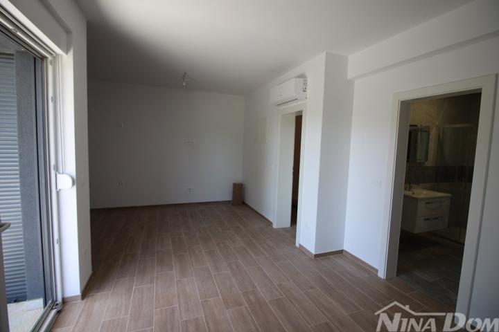Novogradnja, južna strana, 1 kat