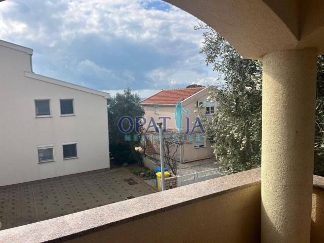 Vir - Južna strana, apartman na 1. katu, 150m do mora