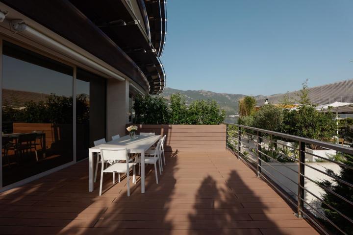 BUDVA, DUKLEY GARDENS-Trosoban stan 214m2 sa pogledom na more (Mogucnost placanja u Kriptovalutama)
