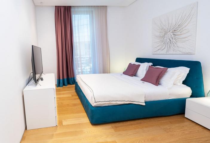 BUDVA, DUKLEY GARDENS-Trosoban penthouse od 255m² sa terasom od 202m² i direktnim pogledom na more (