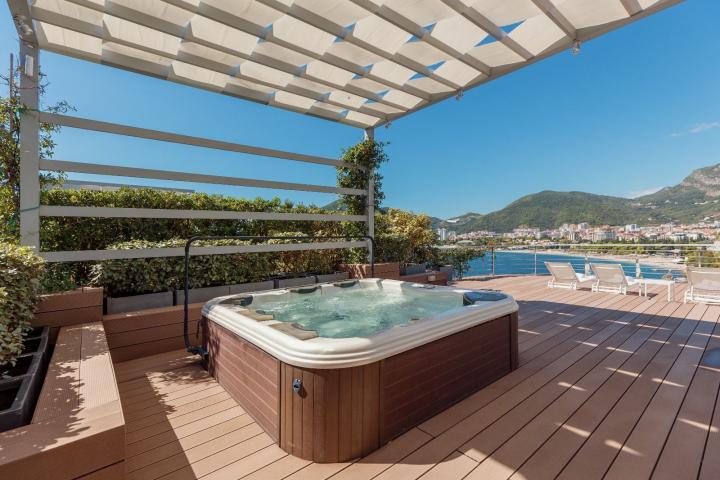 BUDVA, DUKLEY GARDENS-Trosoban penthouse od 282m² sa terasom od 235m² i direktnim pogledom na more (