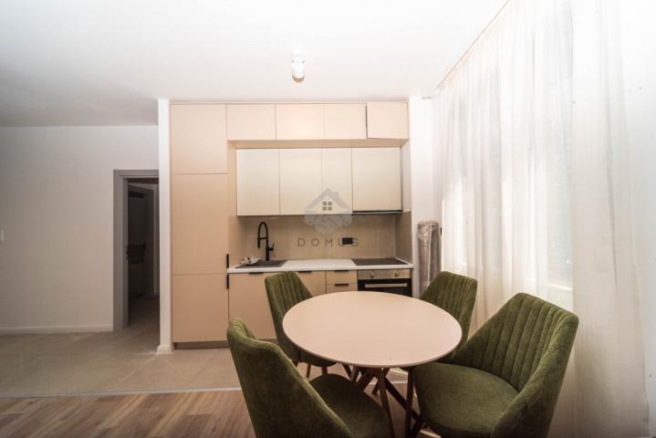 Dvosoban nov stan 64m2 + parking, Zabjelo - Podgorica