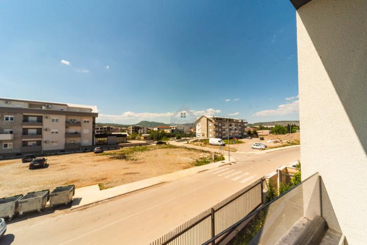 Dvosoban nov stan 64m2 + parking, Zabjelo - Podgorica