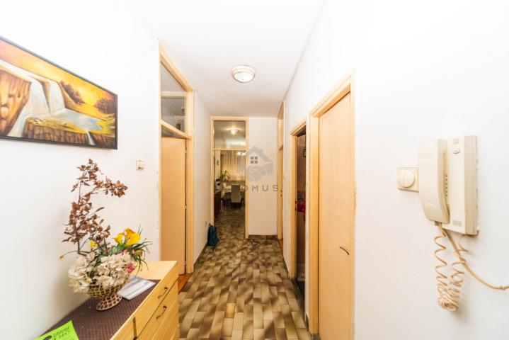 Dvosoban stan 79m2, Pobrežje - Podgorica