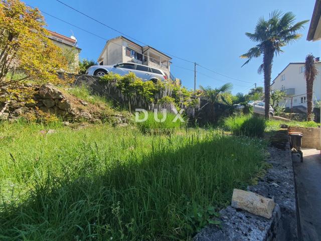 OPATIJA, MATULJI - Kuća s 4 stana i puno potencijala okružena obiteljskim kućama i zelenilom