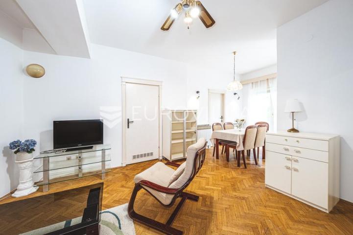 Zagreb, Centar, uređen trosoban stan površine 57 m²