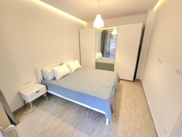 Prodaja jednosobnog stana 41m² sa garažom – Rafailovići (200m od mora)