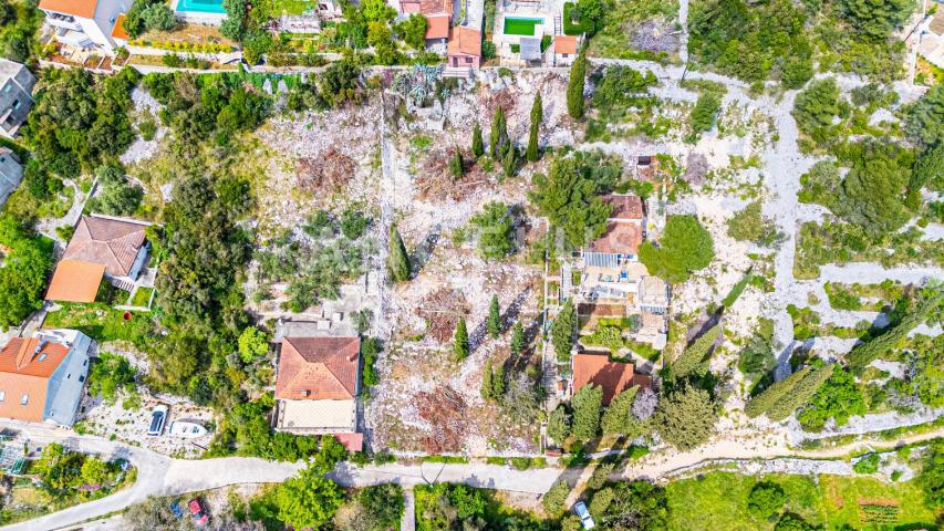 Šolta, Maslinica - građ. zemljište u blizini mora, 1312 m2, PRODAJA