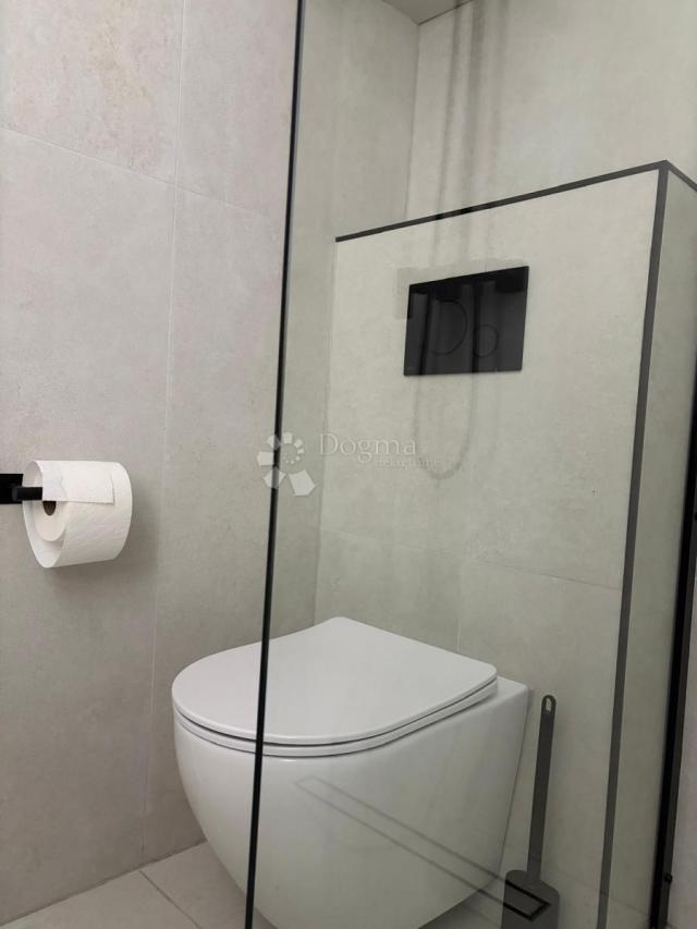 Kuća s bazenom u Istri za 164.000€