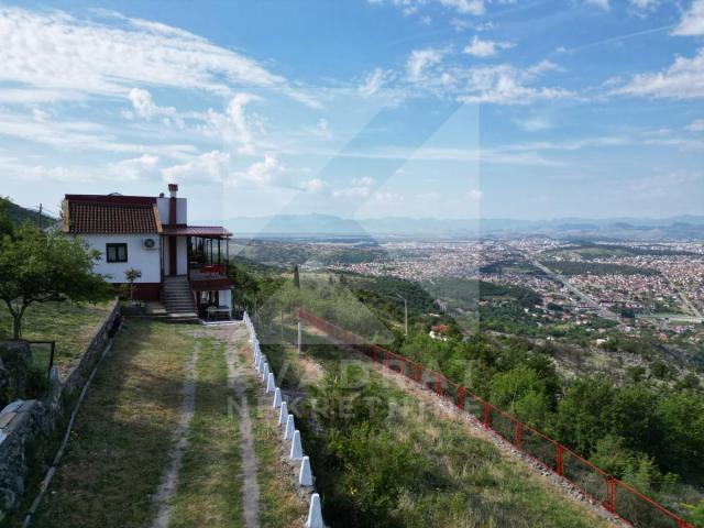 Izdavanje, Kuća, Podgorica, Doljani, 130m2