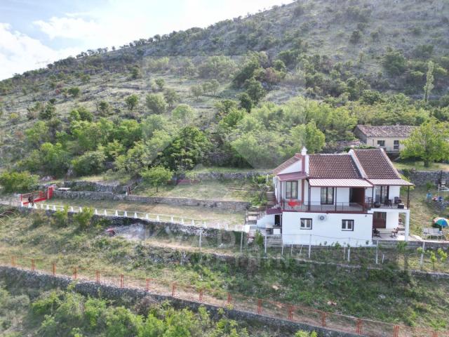 Izdavanje, Kuća, Podgorica, Doljani, 130m2