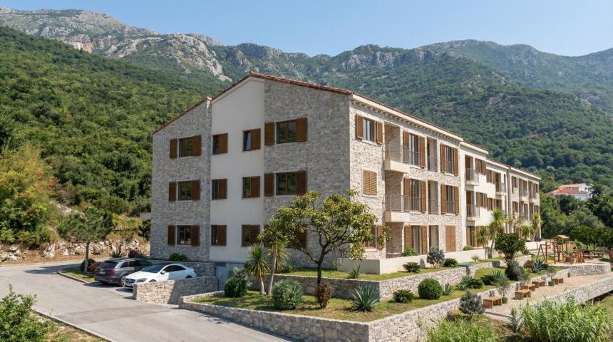 Jednosoban stan 39.86m² u luksuznom kompleksu Palazzo Jaz sa bazenom – Kovačko Polje, Kotor (Mogućno