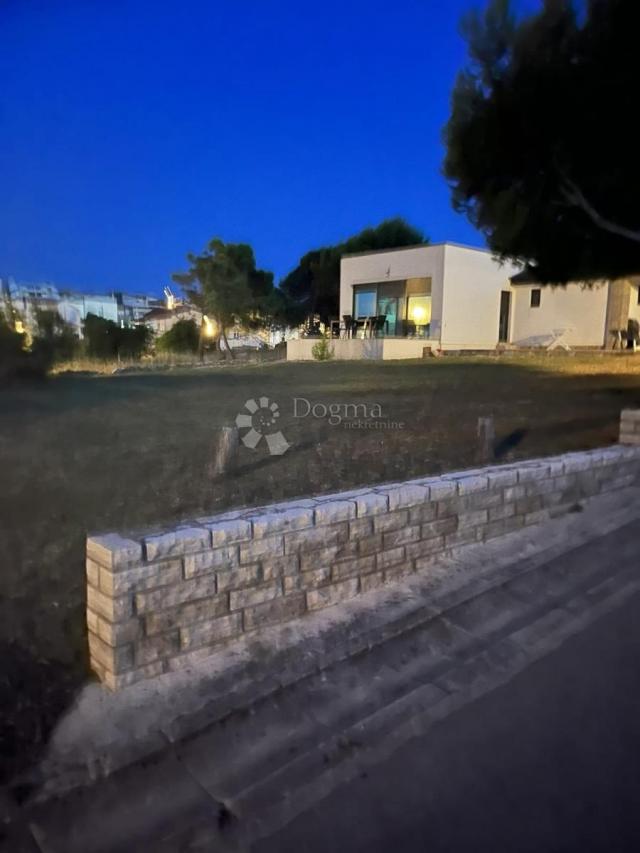 PRVI RED DO MORA – VIR + IDEJNO ZA 8 APARTMANA
