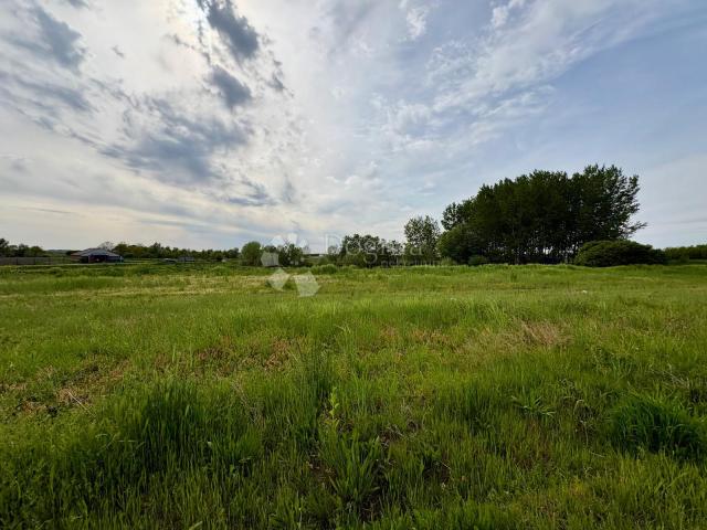 Zemljište 1794m² idealno za gradnju ili investiciju