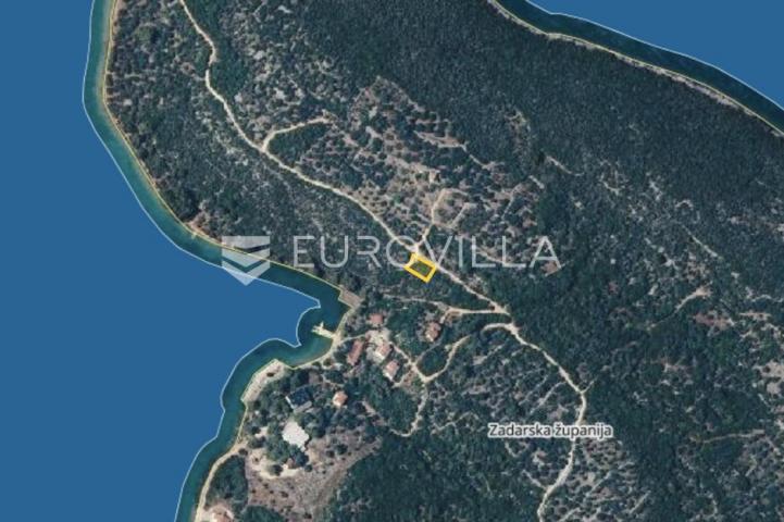 Zadar, Dugi otok, šire područje Luke, građevinsko zemljište unutar naselja, 353 m²