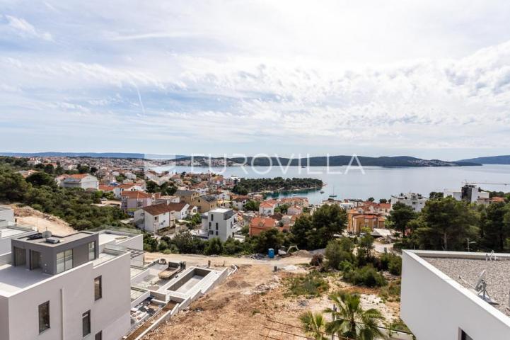 Trogir, trosoban stan u izgradnji površine 124.27 m²