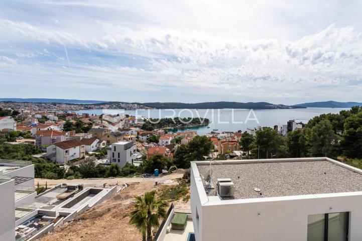 Trogir, trosoban stan u izgradnji površine 124.27 m²