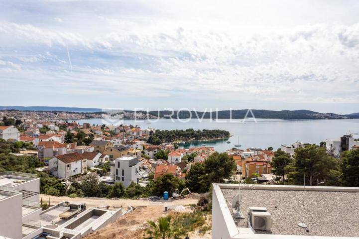 Trogir, trosoban stan u izgradnji površine 124.27 m²