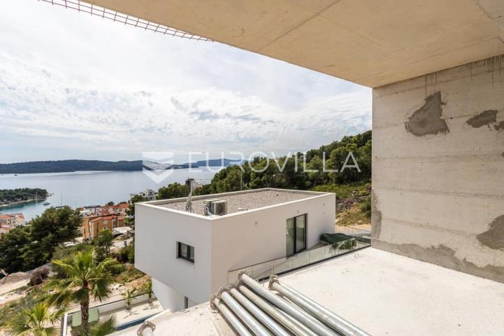 Trogir, dvosoban stan u izgradnji površine 63.99 m²