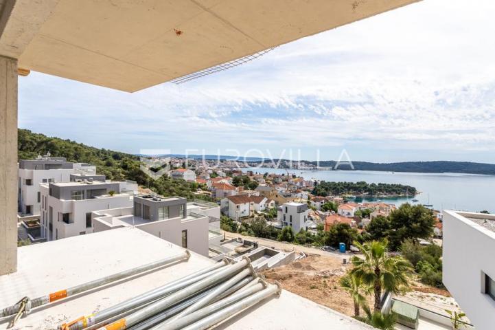 Trogir, dvosoban stan u izgradnji površine 63.99 m²