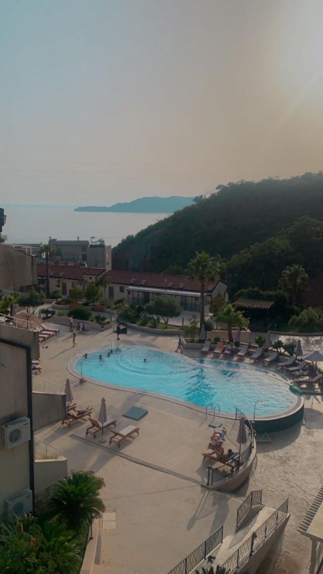 Jednosoban stan 49m2 u kompleksu sa bazenom, Przno-Budva