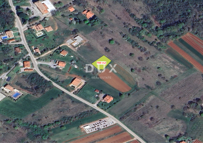 ISTRA, LABIN - Atraktivno građevinsko zemljište ispred poljoprivredne zone
