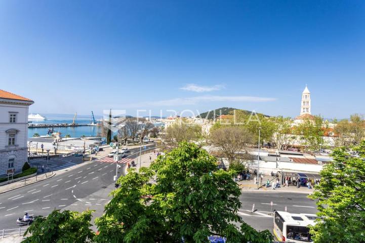 Split, Centar, prostrana etaža na izvrsnoj lokaciji s pogledom na more, 135 m²