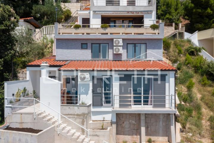 Ekskluzivna vila – prvi red uz more sa spektakularnim pogledom na more u Stanići